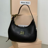 حقيبة نسائية مميزه 2015517