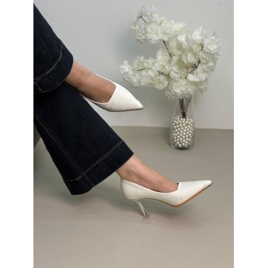 كعب نسائي ناعم 2015537