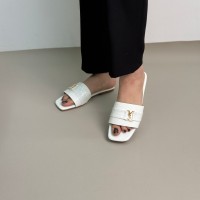 سليبر نسائي ناعم 2015553