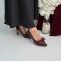 كعب نسائي ناعم 2015572