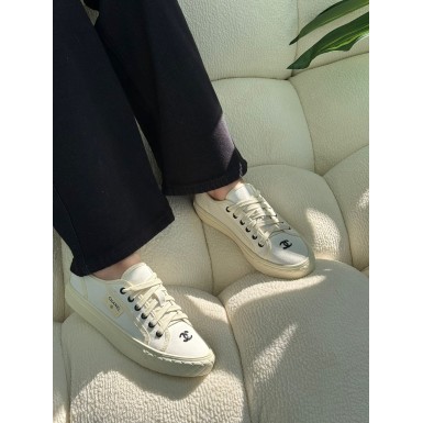 بوت نسائي مميز 2015684