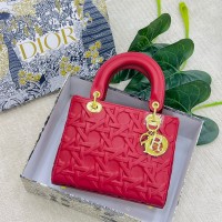 حقيبة نسائية مميزه 2013751