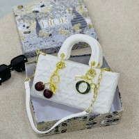 حقيبة نسائية مميزه 2013835