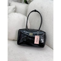 حقيبة نسائية مميزه 2014315